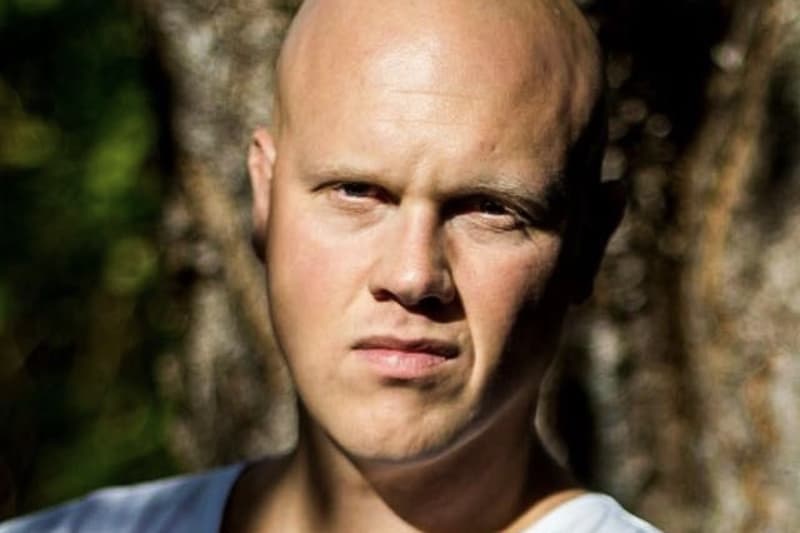 Rättegången mot Joakim Lamotte ställs in